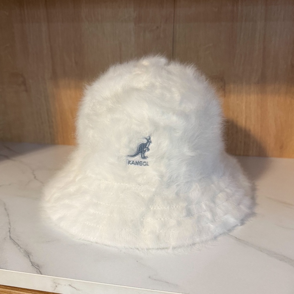 Kangol Furgora Casual Bucket Hat White NWT Medium Y2K Streetwear